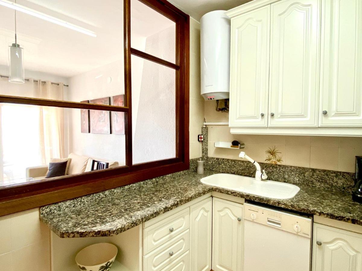 House In Front Of The Beach With Sea View Cambrils Luaran gambar